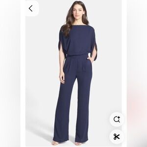 Diane von Furstenberg 'Lucy' Blouson
Jumpsuit Navy Blue Size 4, Wide Leg Flowy